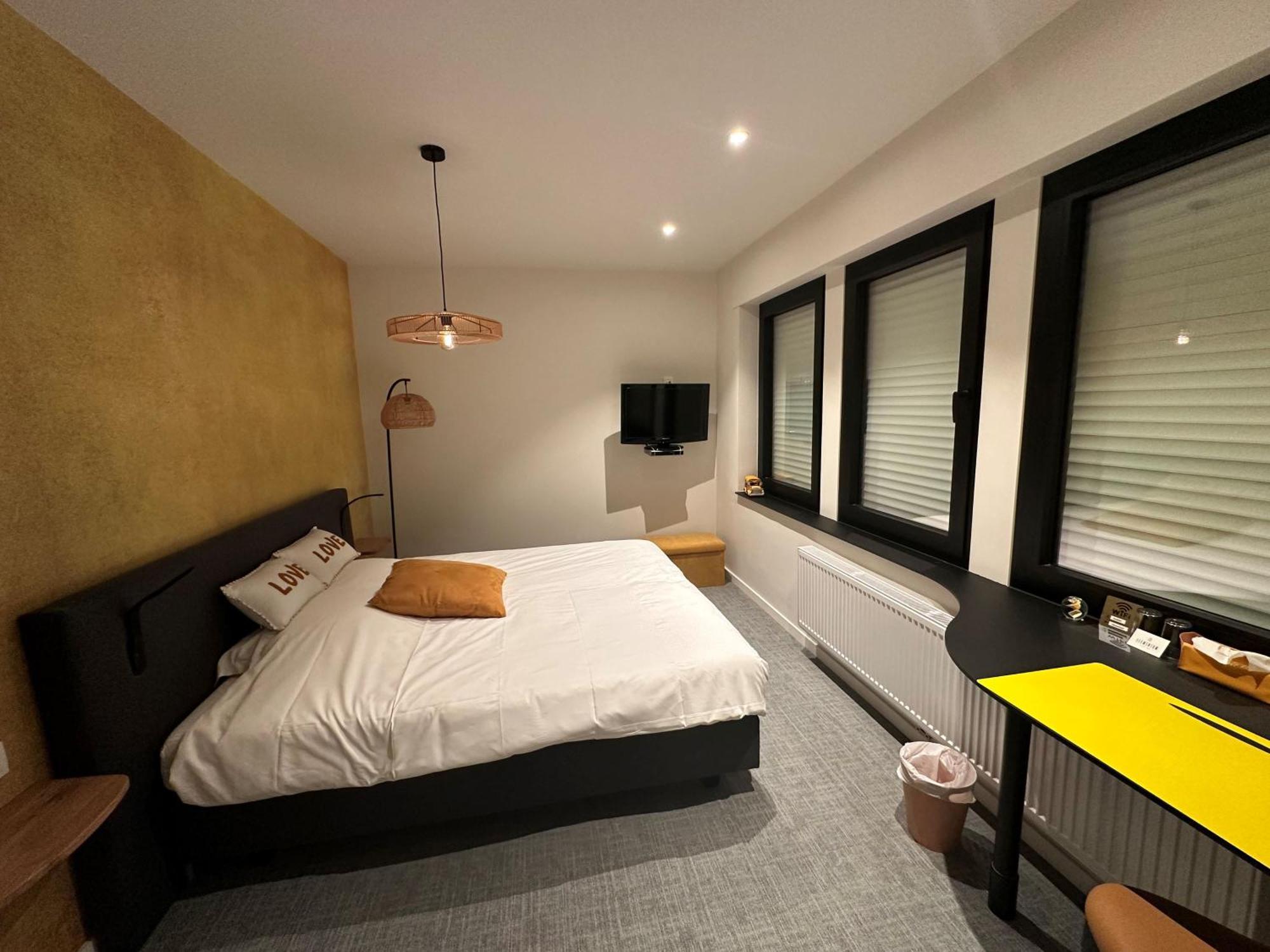 Hotel - B&B Elementum Kortrijk Kültér fotó