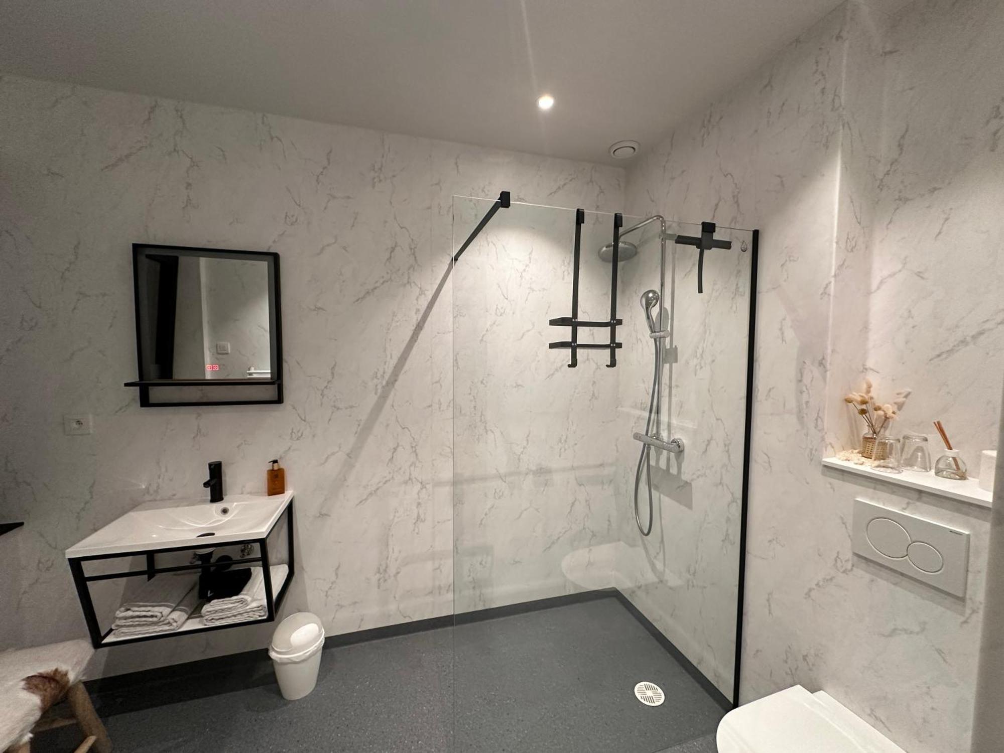 Hotel - B&B Elementum Kortrijk Kültér fotó