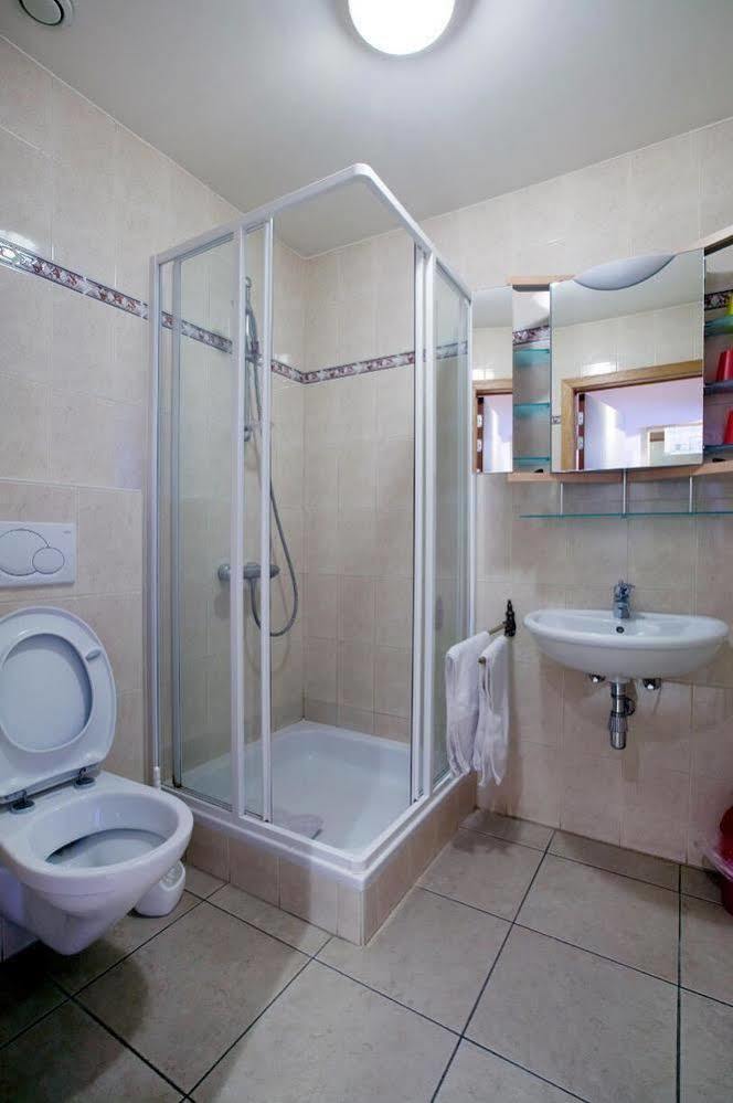 Hotel - B&B Elementum Kortrijk Kültér fotó
